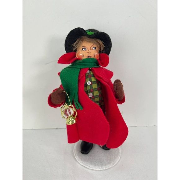 Annalee Other - 2016 Annalee 10 inch Caroling Dad Man with Lantern Top Hat Scarf
